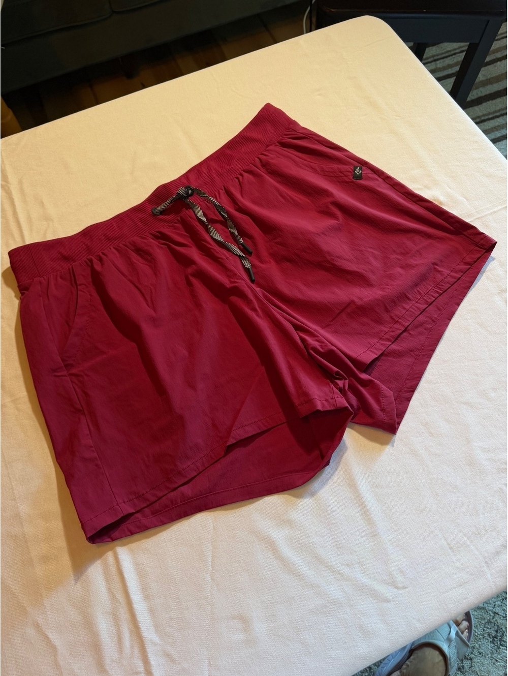 Happy Camper by Torrid Women's Burgundy Shorts Size 1